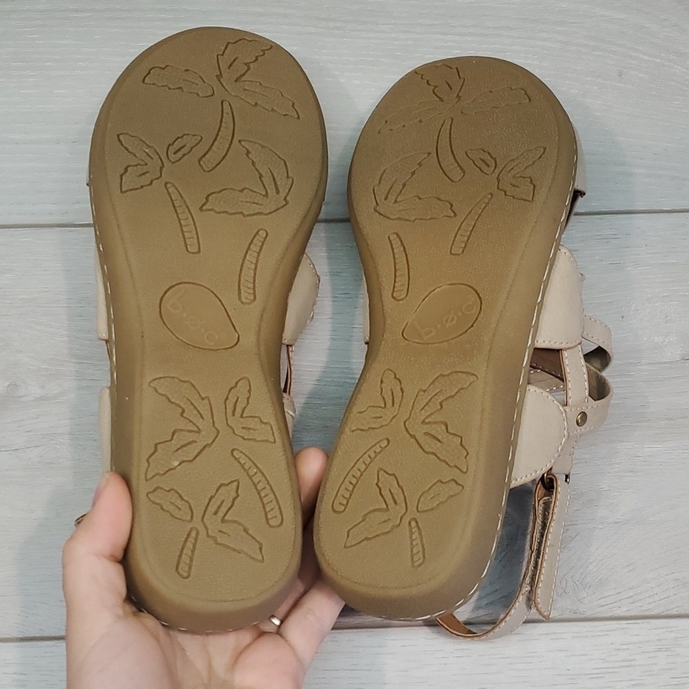 Born B.O.C. Womens Altheda Comfort Sandals Ankle shoes sz 9M - Picture 10 of 10